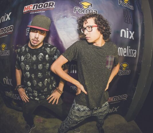 Holi Teen