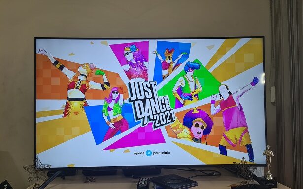 Just Dance 2021: Caio Delafiori e Ingrid Sanchez dançam muito com novo game e ainda falam tudo o que acharam; Assista!