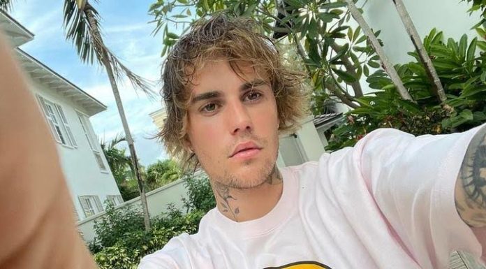 Ele não para nunca! Justin Bieber chega com três novidades, Confira!