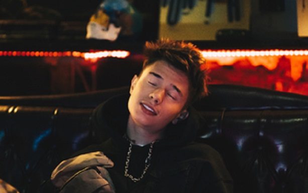 Festival Teen 2021: Cantor Greg BBX, faz esquenta em resenha virtual com Rick Nóbrega. Assista!