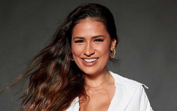 Simone Mendes lança oficialmente a carreira solo no Caldas Country Festival