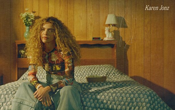 Karen Jonz lança mais uma música inédita gravado em Los Angeles
