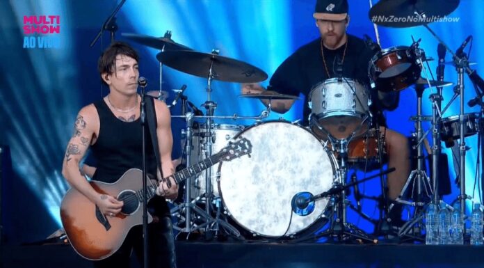 Nx Zero faz homenagem ao Chorão no Mita Festival e nos revela se terá novo clipe.