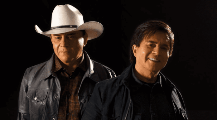 Bruno Mars no The Town toca “Evidências” de Chitãozinho e Xororó