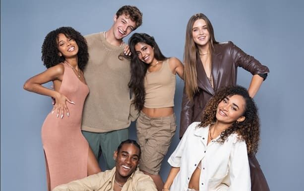 Now United lança nova música Mélanie como cantora principal