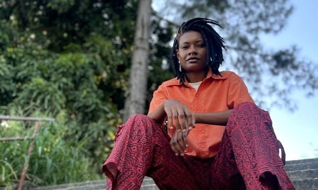Flow Nzinga lança “Ela Quer Mais” e celebra o amor em sua forma mais pura