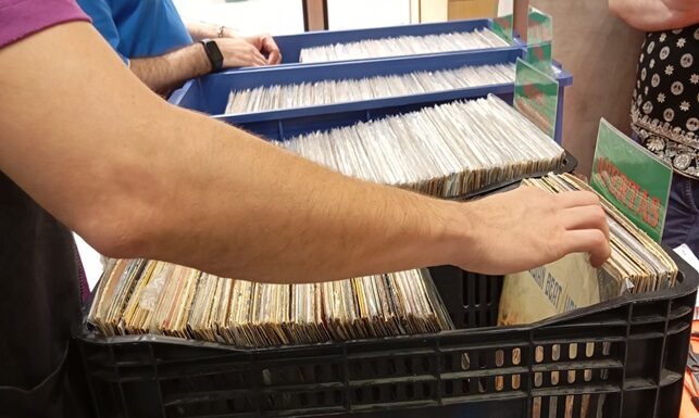 Feira de Vinil no West Plaza: O encontro dos entusiastas da música!