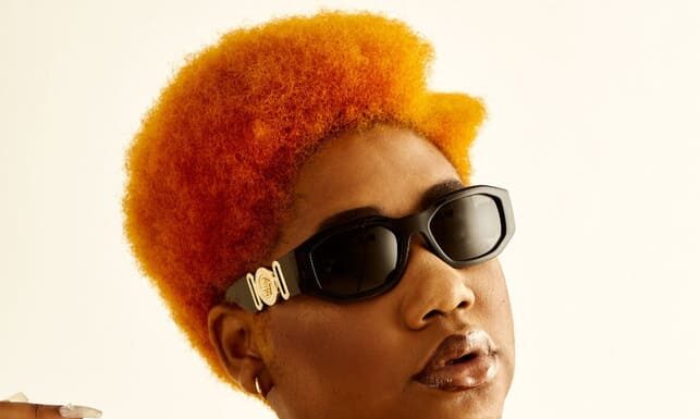 Áurea lança“Mahi Mahi”: A celebração do amor e da alegria