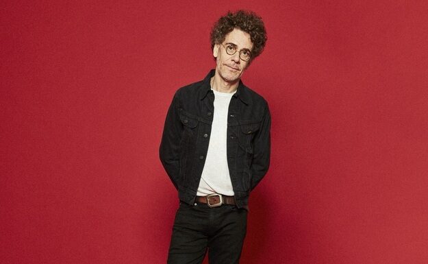 Nando Reis encanta São Paulo com a turnê “Uma Estrela Misteriosa”!