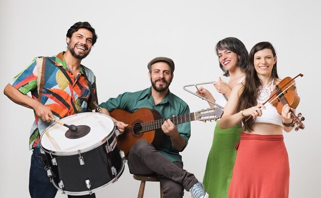 Chegaê faz show na Pizzaria Dona Rosa