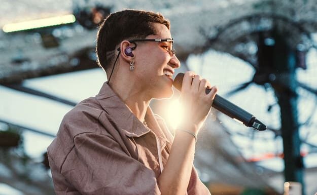 Davi Quaresma: O jovem fenômeno do pagode brasileiro