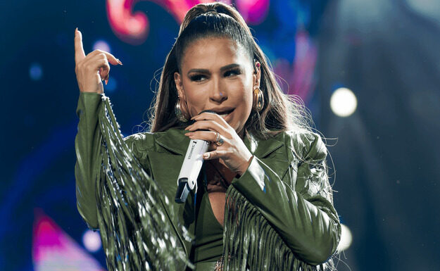 Simone Mendes faz sucesso com “Me Ama ou Me Larga” e e prepara turnê em Portugal!