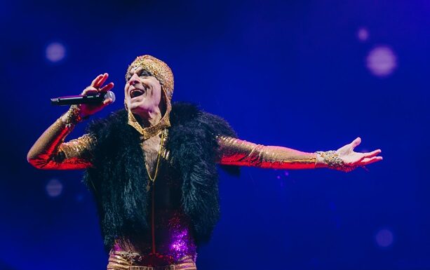 Ney Matogrosso retorna ao Allianz Parque em dezembro com show “Bloco na Rua”