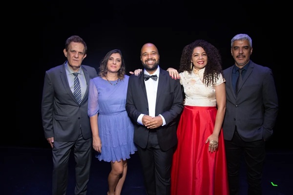 JURI-PREMIO-ARCANJO-JURADOS-HUBERT-ALQUERES-ADRIANA-DE-BARROS-MIGUEL-ARCANJO-PRADO-ZIRLENE-LEMOS-BOB-SOUSA