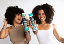 Embelleze relança Novex Santo Black Poderoso com arte de Alberto Pitta — beleza, ancestralidade e potência no mesmo frasco!