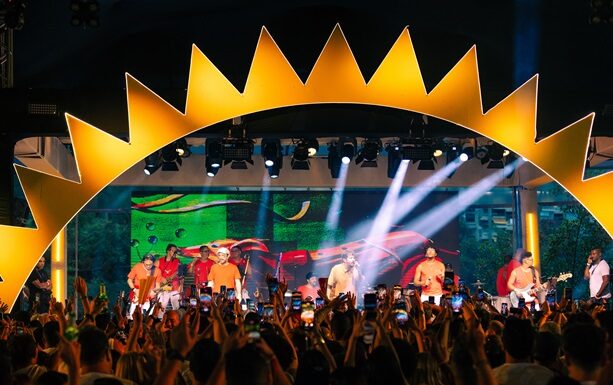 Saulo Fernandes leva projeto “Som e Sol” para Lagoa dos Ingleses