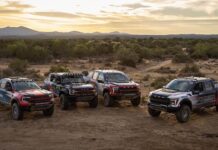 Ford Raptor domina a Baja 1000 e celebra 15 anos