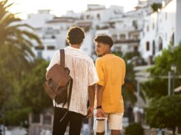 Roteiro LGBTQIA+ para o Réveillon: Confira 10 destinos acolhedores