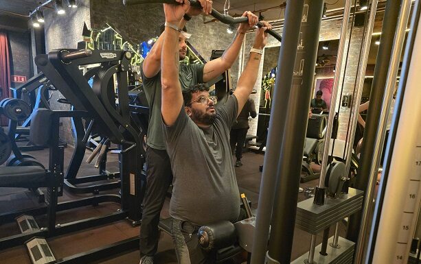 Les Cinq Gym faz 11 anos e deixa o recado: todo corpo treina, sim. Assista!