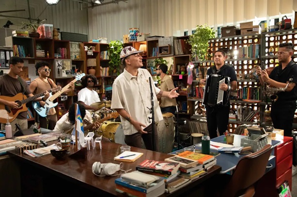 joao-gomes-tiny-desk2