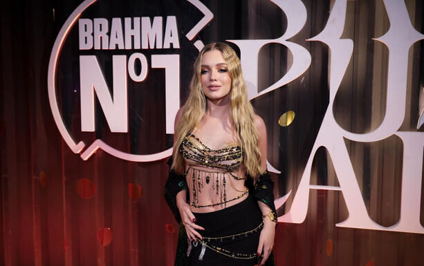 Pietra Quintela vive noite icônica no Desfile das Campeãs