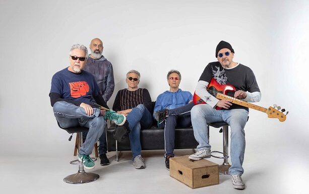 Groover artist: Inimigos do Rei lançam “Medo” e transformam perrengue financeiro em sátira que todo brasileiro vai sentir