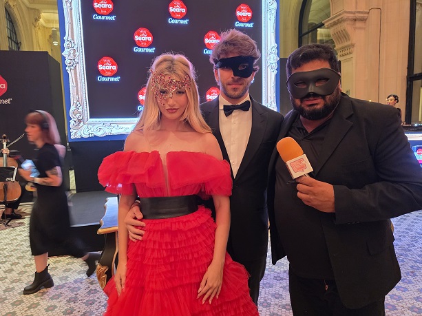 Nicole Dantas_Seara Gourmet_bridgerton_sala são paulo_Kauê Naccarato -DeuClick Comunicação (1)