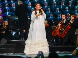 Ivete Sangalo brilha em estreia do Coro do Tabernáculo no Brasil