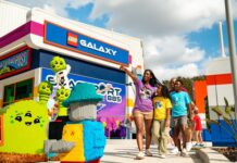 LEGO Galaxy estreia na Flórida com montanha-russa INSANA