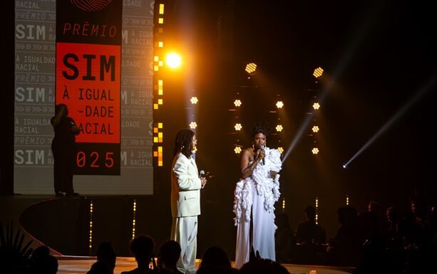 Prêmio Sim à Igualdade Racial 2026 confirma Péricles, Duquesa, Melly e mais atrações