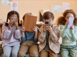 Jovens usam IA para estudar e até desabafar: especialistas alertam para impactos