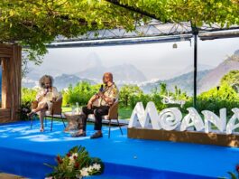 Dwayne Johnson desembarca no Rio e aquece a estreia de MOANA