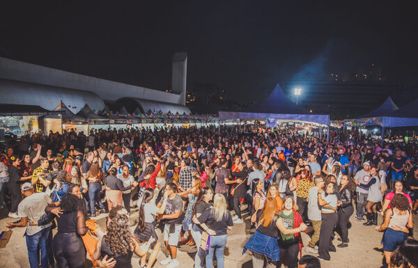 Festival do Morango invade o Memorial da América Latina