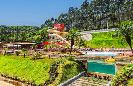 Magic City oferece ingresso grátis para aniversariantes de julho